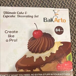 BakArto Cake & Cupcake Decorating Set